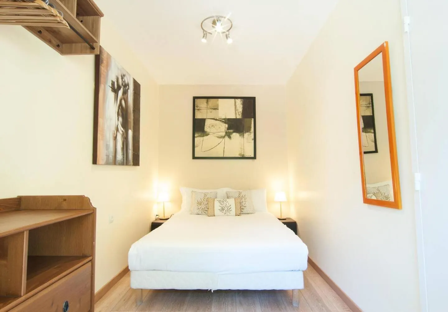 Lägenhet Elegant Apt W/2 Terraces/Mins To Beach & Shops Antibes