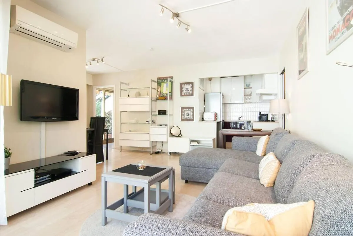 Elegant Apt W/2 Terraces/Mins To Beach & Shops Antibes